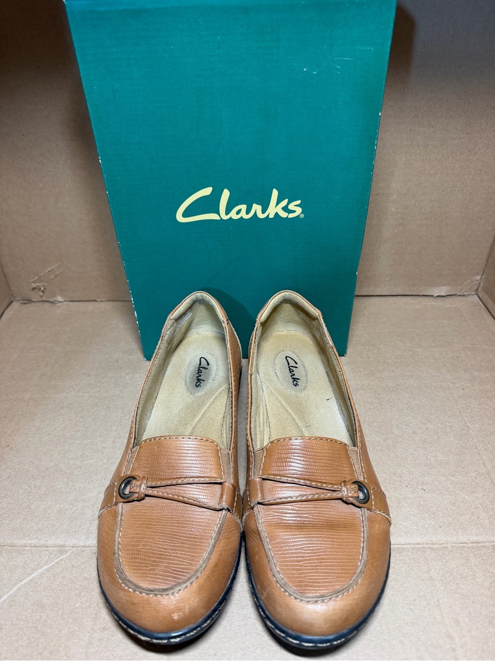 Clarks Women’s Ashland Ice Tan Leather Slip-On Loafers